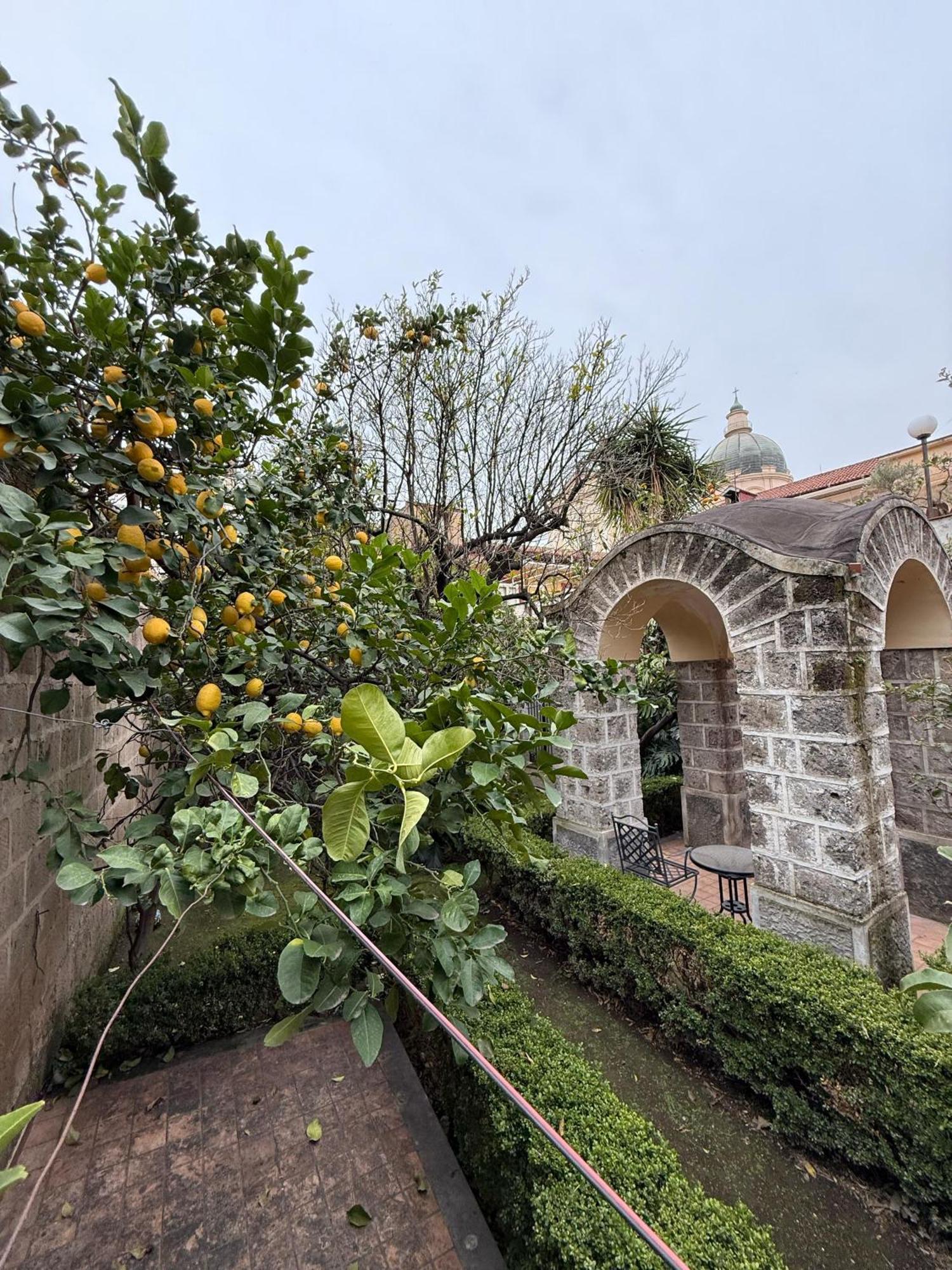 Apartamento La Lanciolla Maddaloni Exterior foto